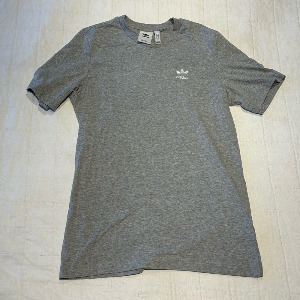 Small Grey Nike logo short sleeved top